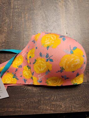 BNWT Knix Wing Woman bra